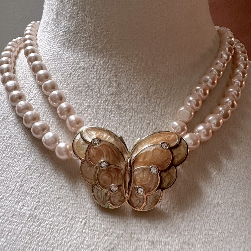 Kenneth Jay Lane for Avon KJL Gold Tone Double Faux Pearl Butterfly Necklace